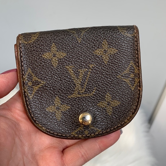 Louis Vuitton Accessories - 1990 authentic Louis Vuitton small Porte Monnaie Gousset coinpouch earbud holder